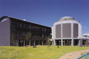 ニッタイ工業　本社１